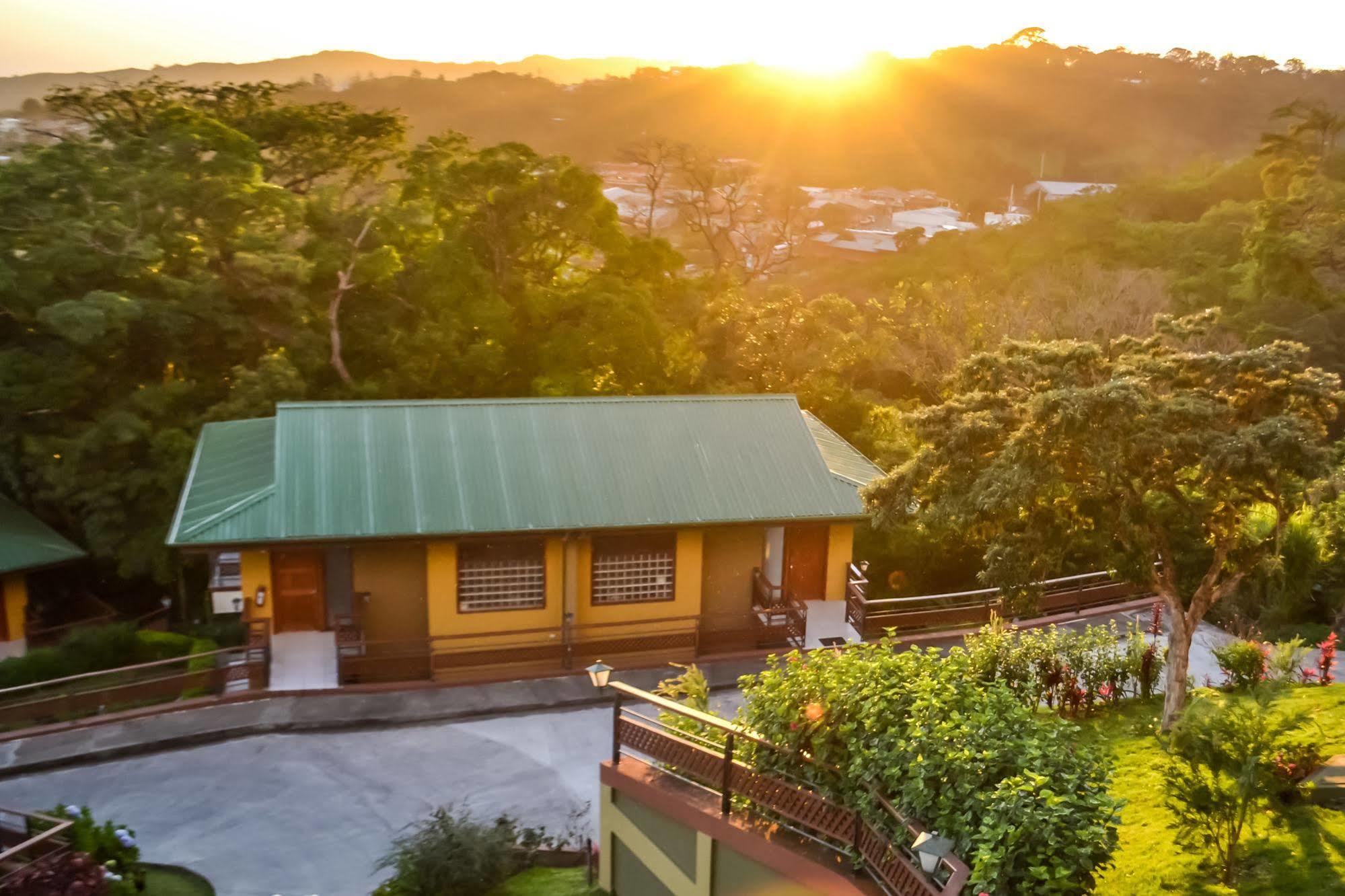 Ficus Lodge Monteverde Esterno foto