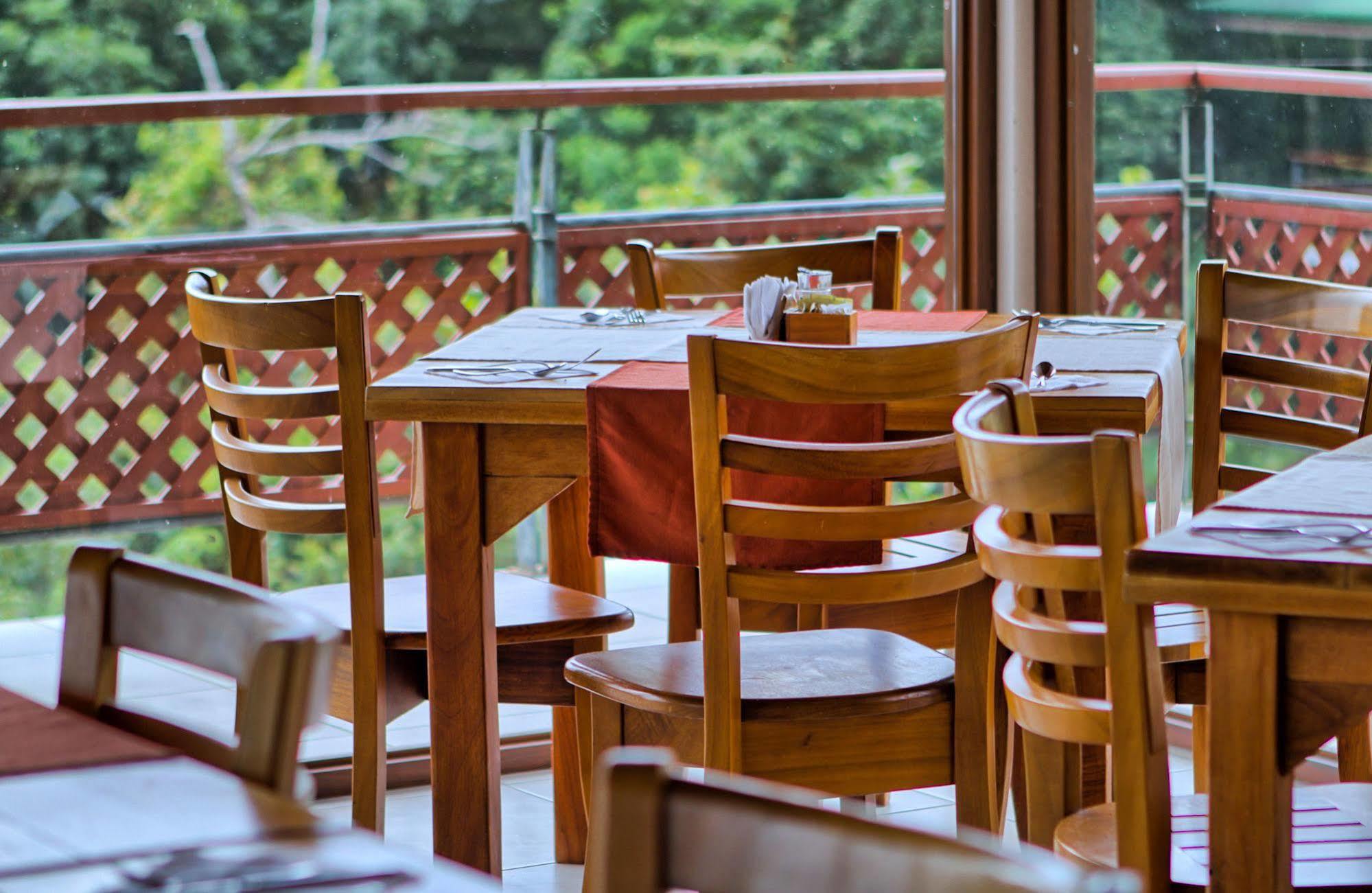 Ficus Lodge Monteverde Esterno foto