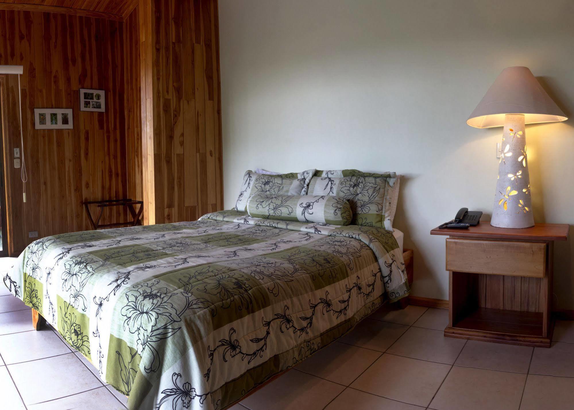 Ficus Lodge Monteverde Esterno foto